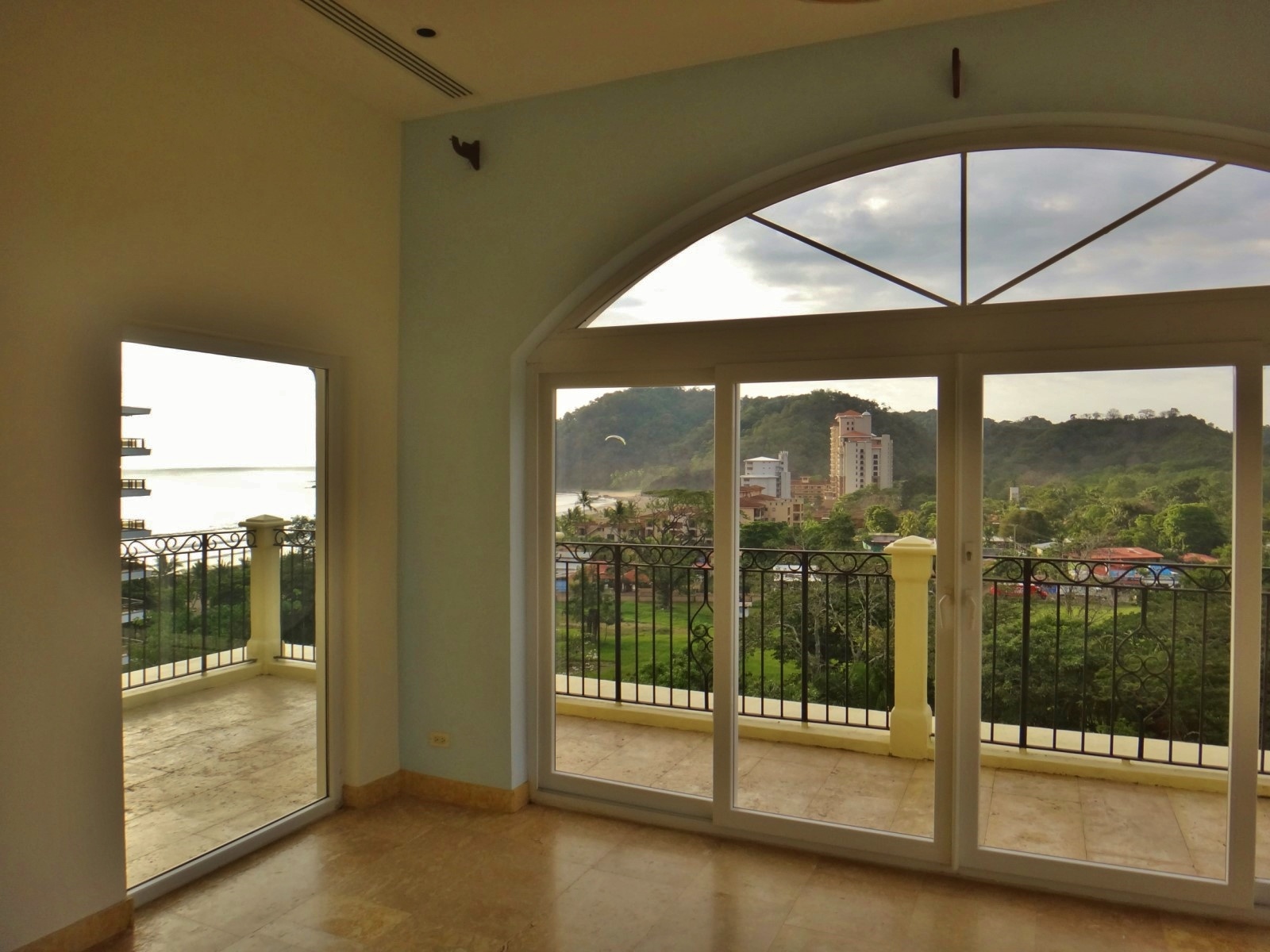 3 bed Condo For Sale in Jaco, Puntarenas - thumb 17
