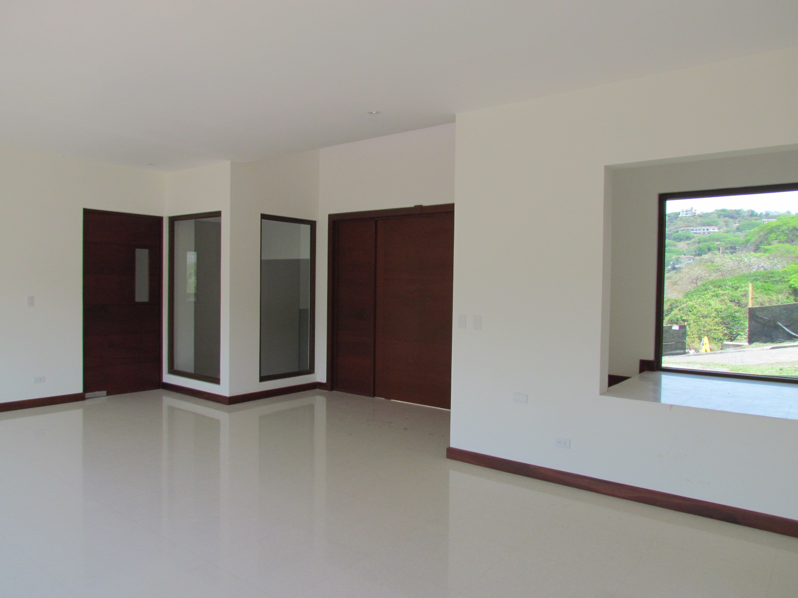 3 bed Single Family Homes For Sale in Santa Ana, San Jose - thumb 6