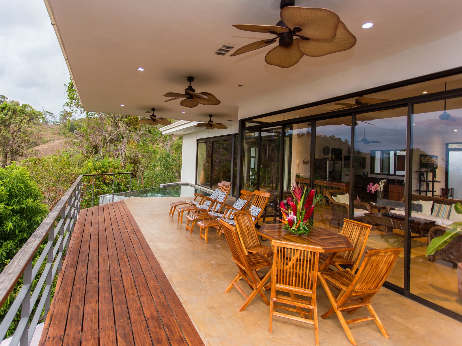 5 bed Single Family Homes For Sale in Manuel Antonio, Puntarenas - thumb 10
