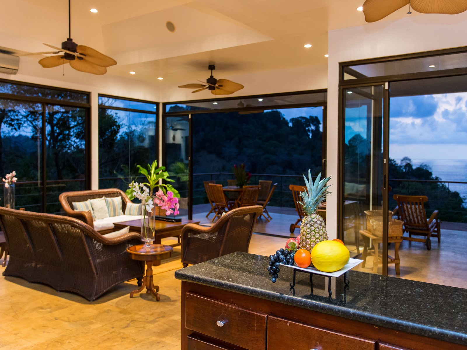 5 bed Single Family Homes For Sale in Manuel Antonio, Puntarenas - thumb 6