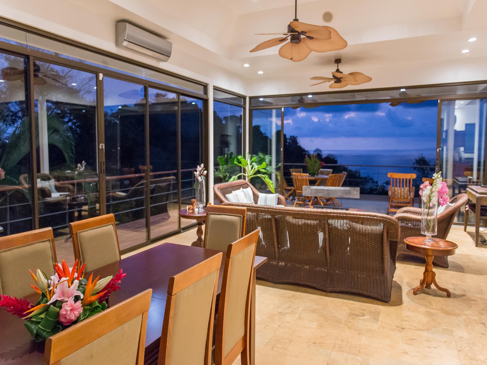 5 bed Single Family Homes For Sale in Manuel Antonio, Puntarenas - thumb 8