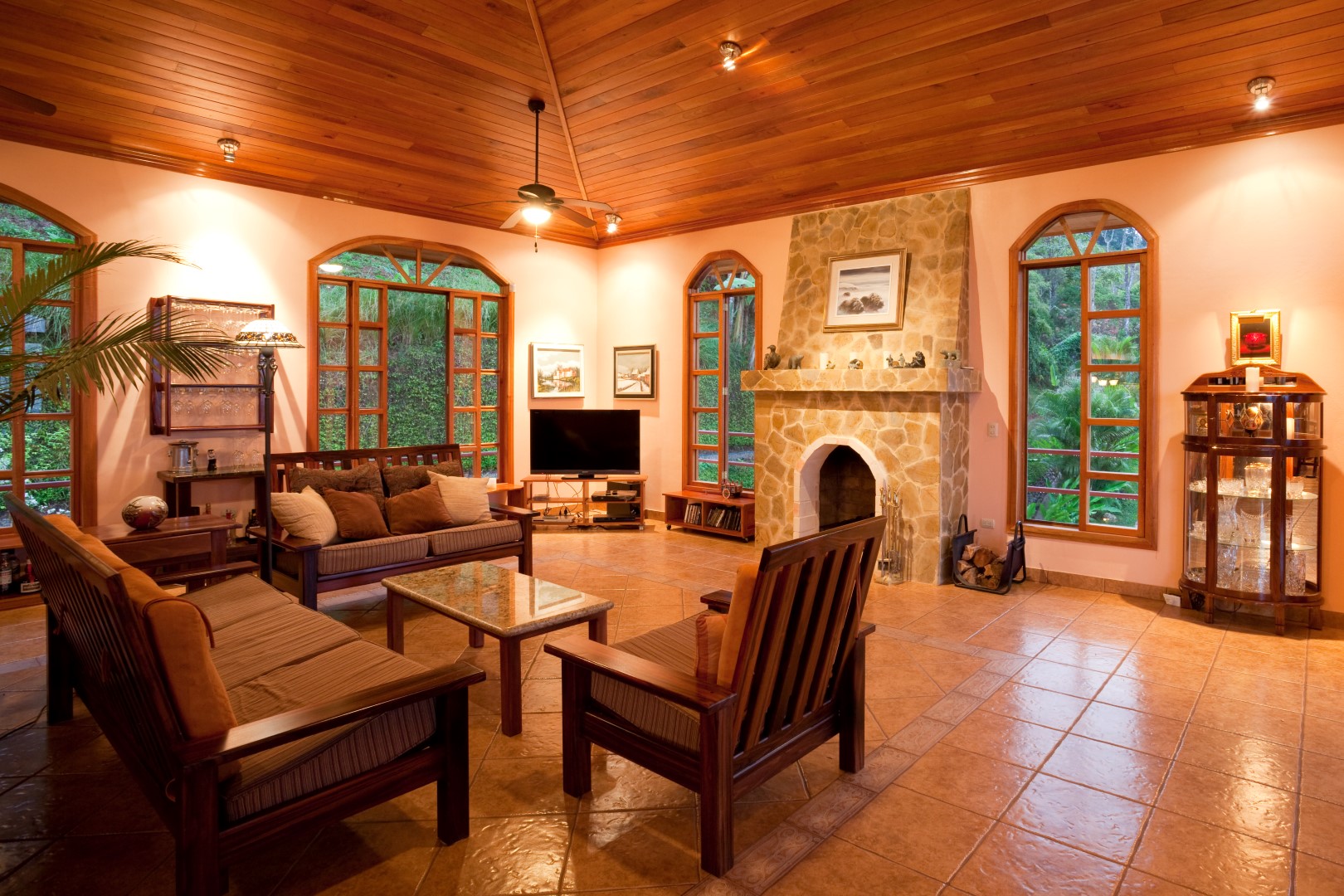 4 bed Single Family Homes For Sale in Dominical, Puntarenas - thumb 8