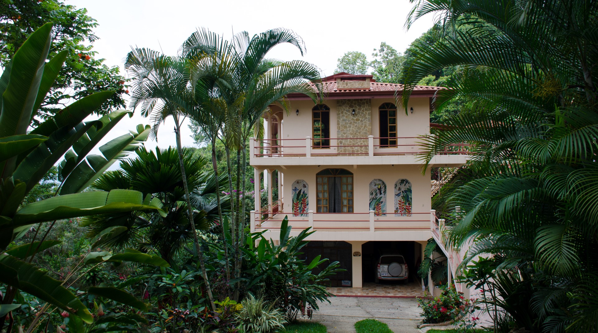 4 bed Single Family Homes For Sale in Dominical, Puntarenas - thumb 2