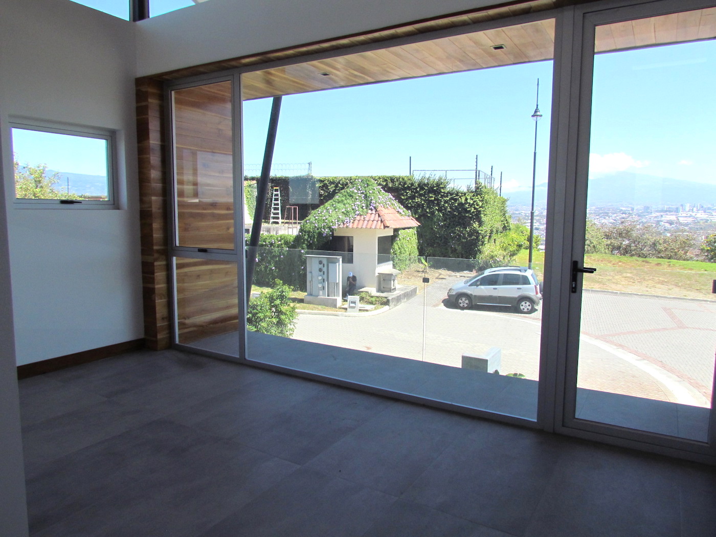 4 bed Single Family Homes For Sale in Santa Ana, San Jose - thumb 19