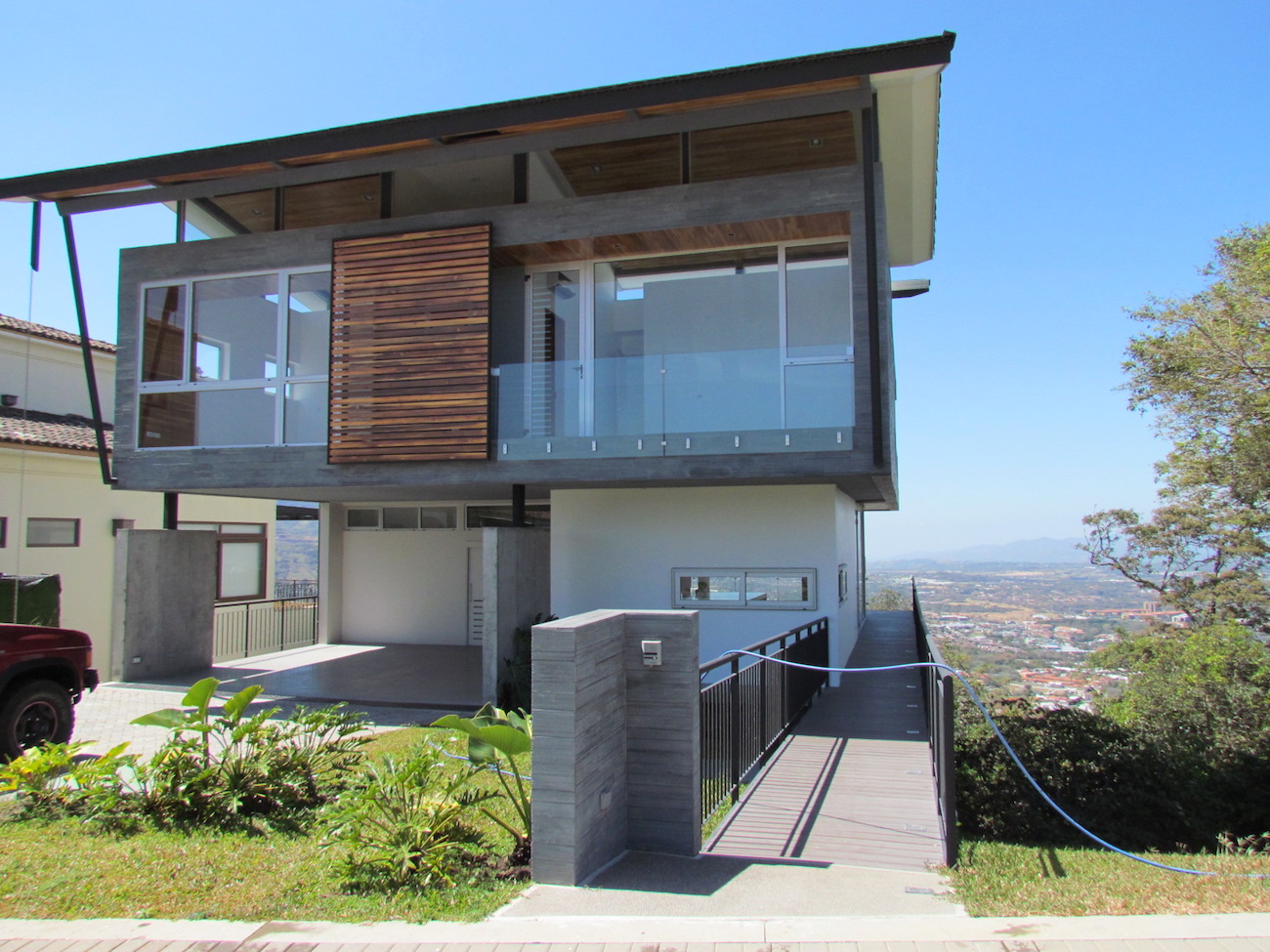 4 bed Single Family Homes For Sale in Santa Ana, San Jose - thumb 24