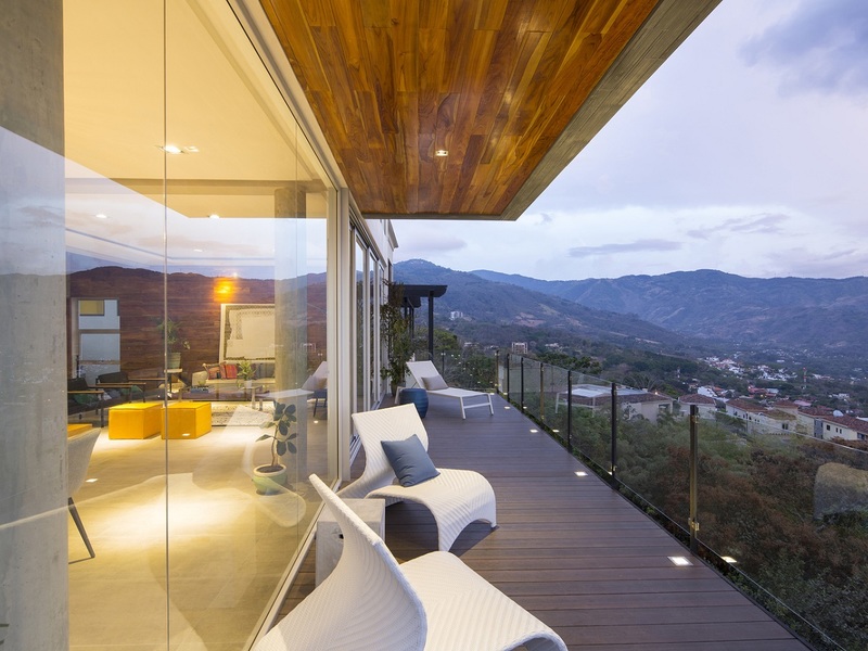 4 bed Single Family Homes For Sale in Santa Ana, San Jose - 1