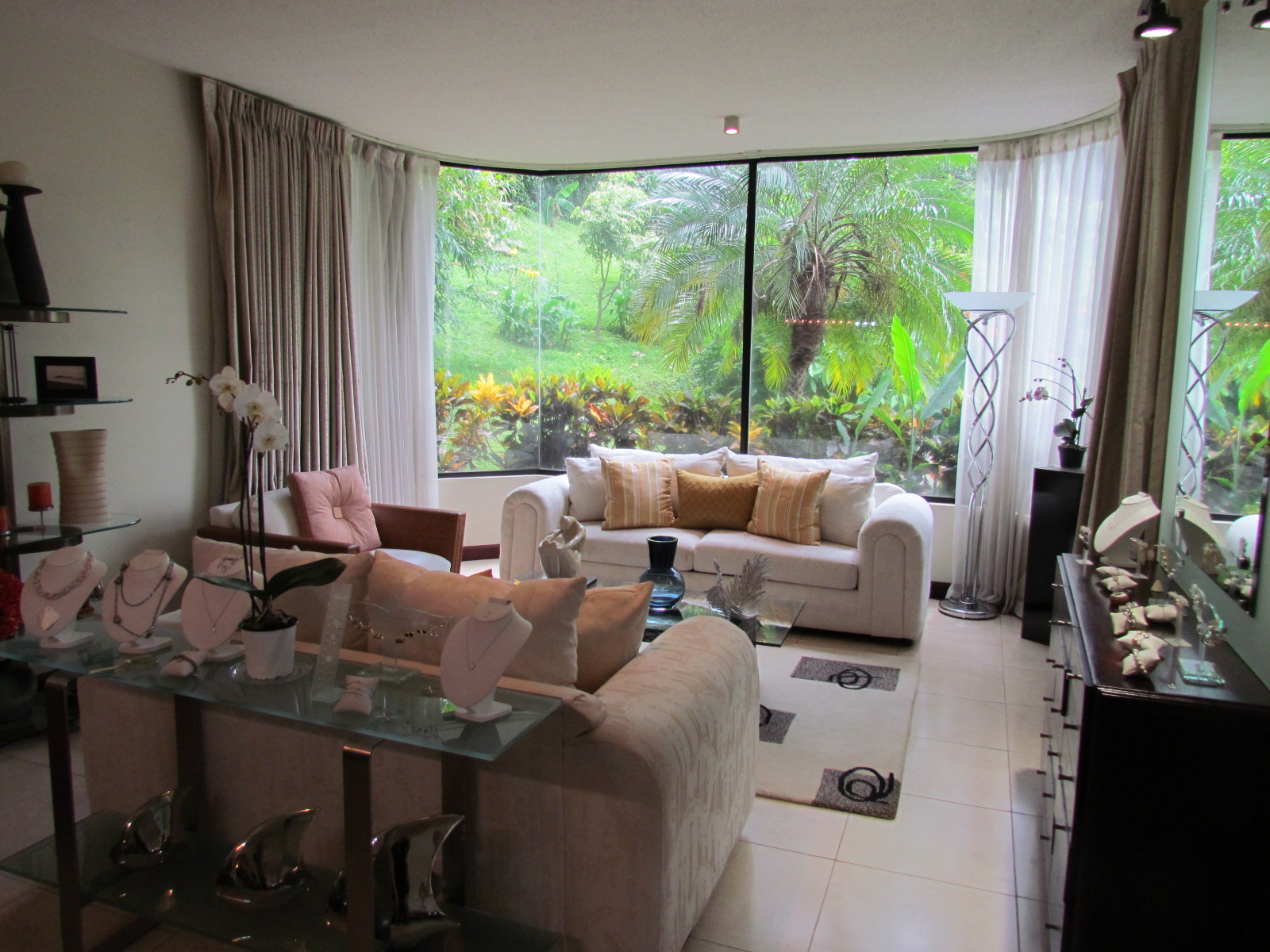 3 bed Apartment For Sale in Escazu, San Jose - thumb 3