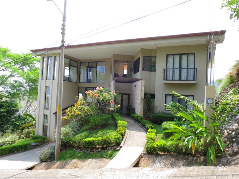 3 bed Single Family Homes For Sale in Jaco, Puntarenas - thumb 25