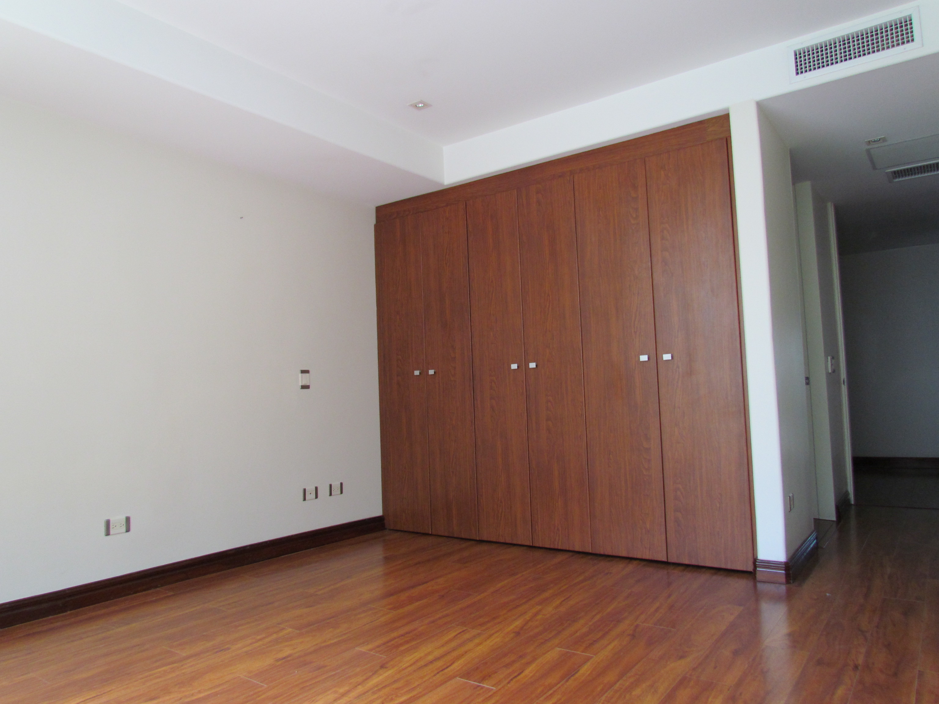 4 bed Apartment For Sale in Jaboncillo, San Jose - thumb 13