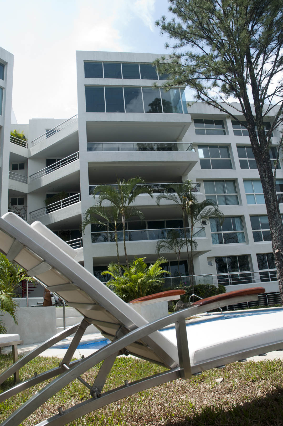 4 bed Apartment For Sale in Jaboncillo, San Jose - thumb 1