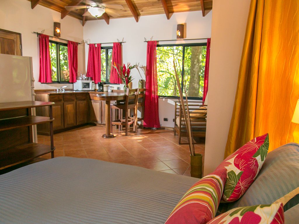 5 bed Single Family Homes For Sale in Manuel Antonio, Puntarenas - thumb 4
