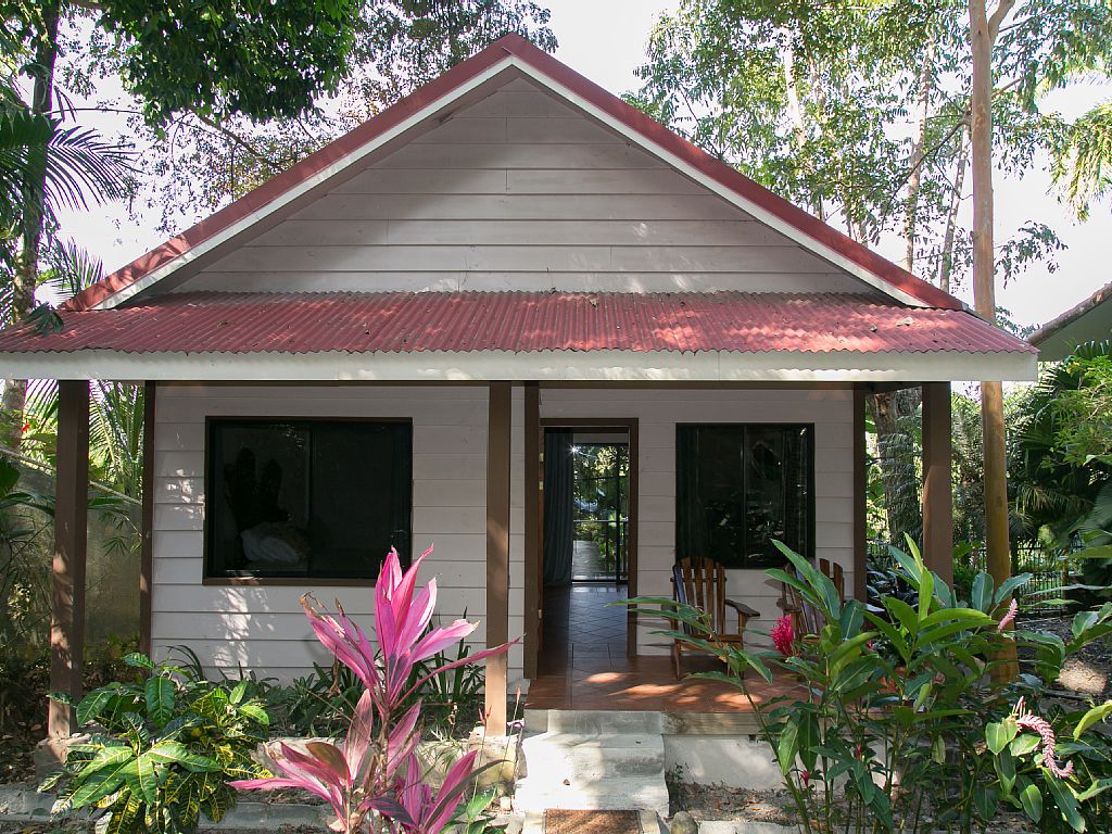 5 bed Single Family Homes For Sale in Manuel Antonio, Puntarenas - thumb 15