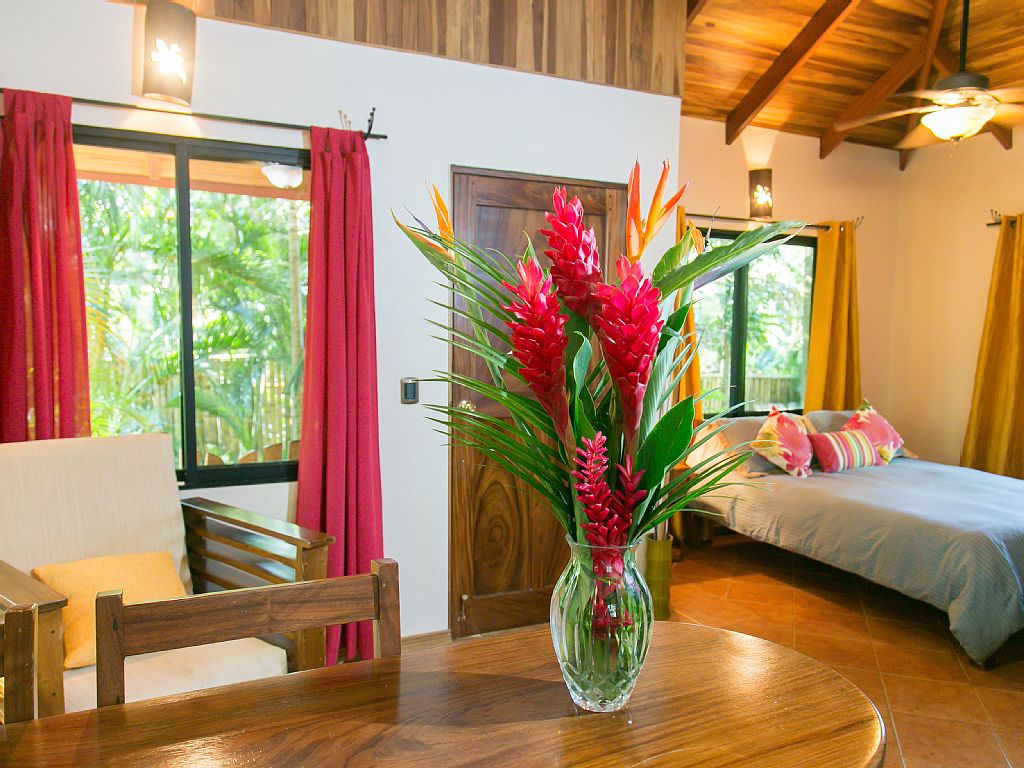 5 bed Single Family Homes For Sale in Manuel Antonio, Puntarenas - thumb 3