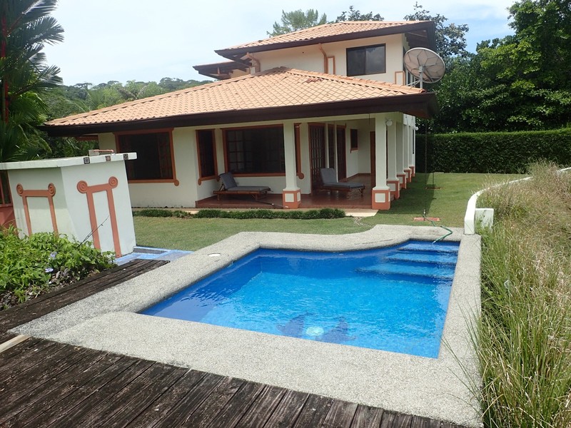 3 bed Single Family Homes For Sale in Dominical, Puntarenas - 1