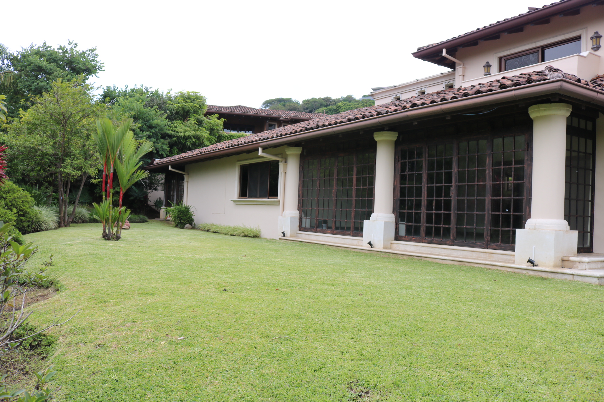 4 bed Single Family Homes For Rent in Escazu, San Jose - thumb 17