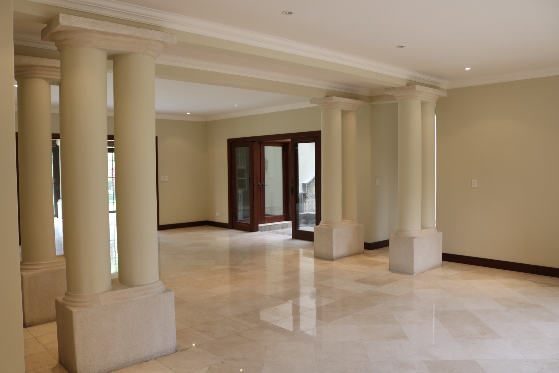 4 bed Single Family Homes For Rent in Escazu, San Jose - thumb 2