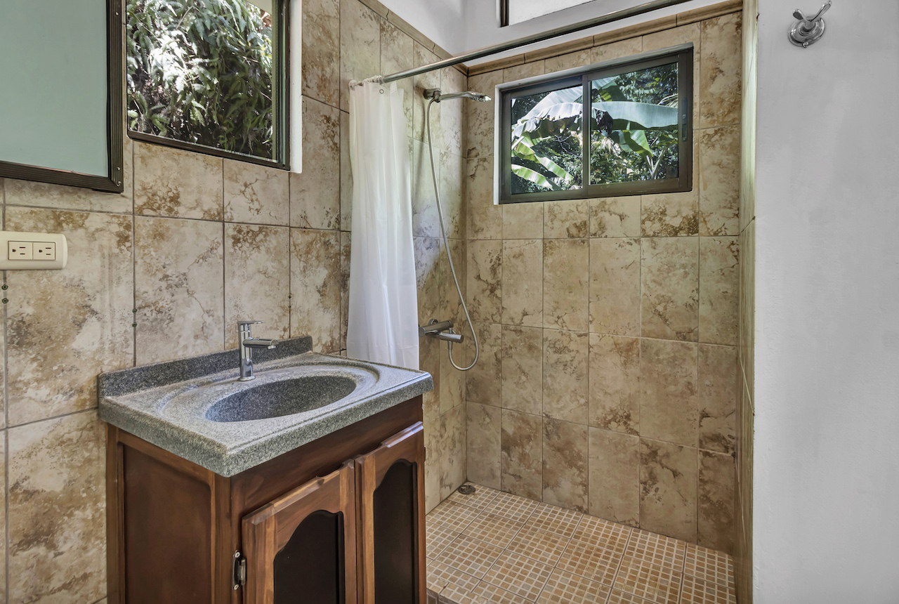 3 bed Single Family Homes For Sale in Dominical, Puntarenas - thumb 25