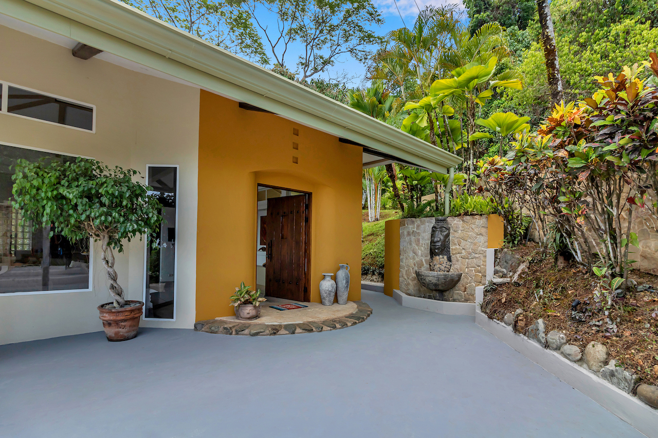 3 bed Single Family Homes For Sale in Dominical, Puntarenas - thumb 27