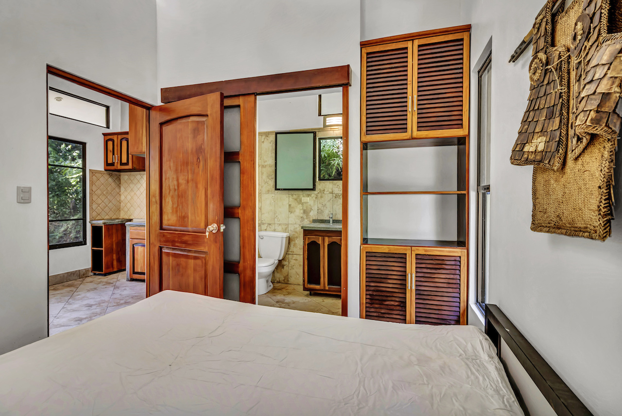 3 bed Single Family Homes For Sale in Dominical, Puntarenas - thumb 24