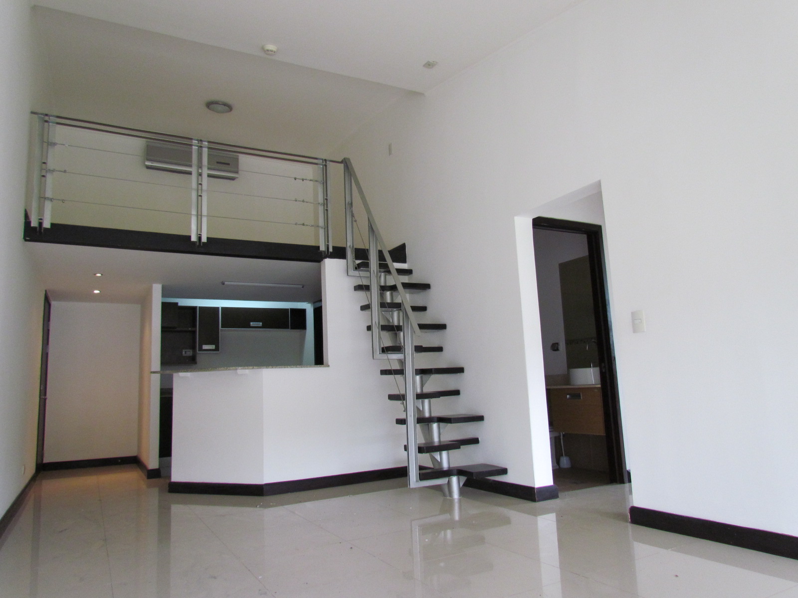 2 bed Apartment For Rent in Santa Ana, San Jose - thumb 2