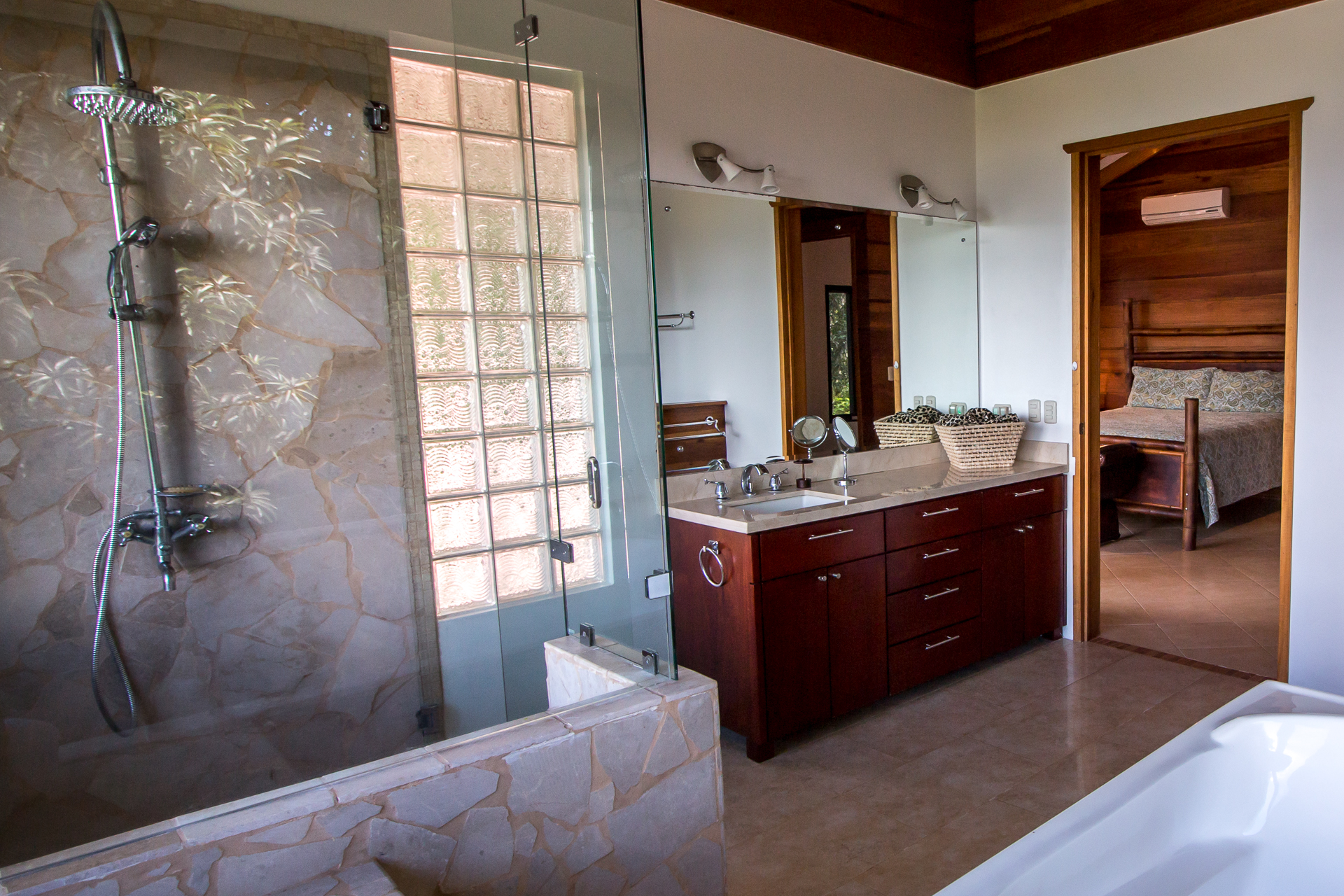 4 bed Single Family Homes For Sale in Uvita, Puntarenas - thumb 18