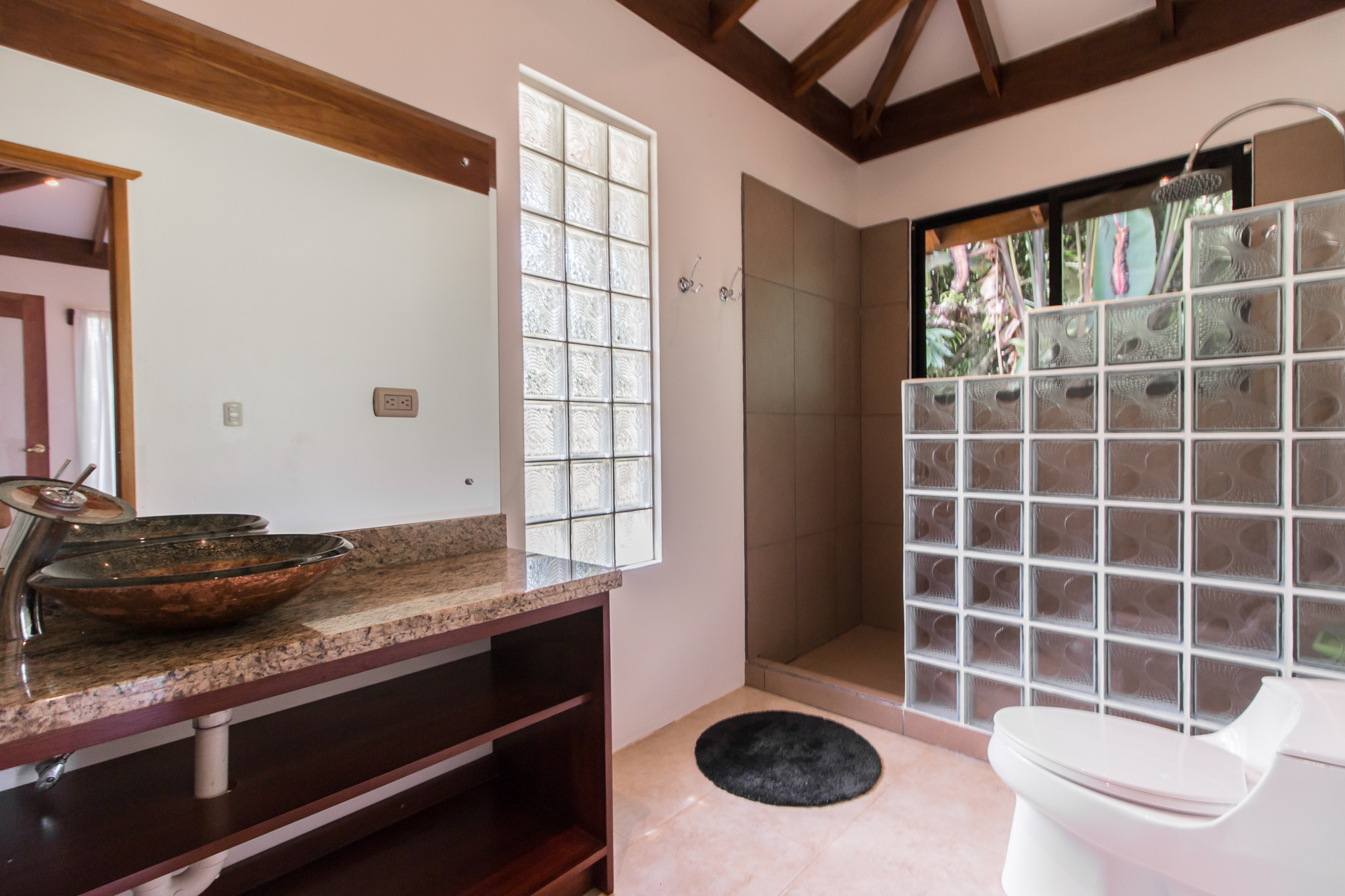 4 bed Single Family Homes For Sale in Uvita, Puntarenas - thumb 17