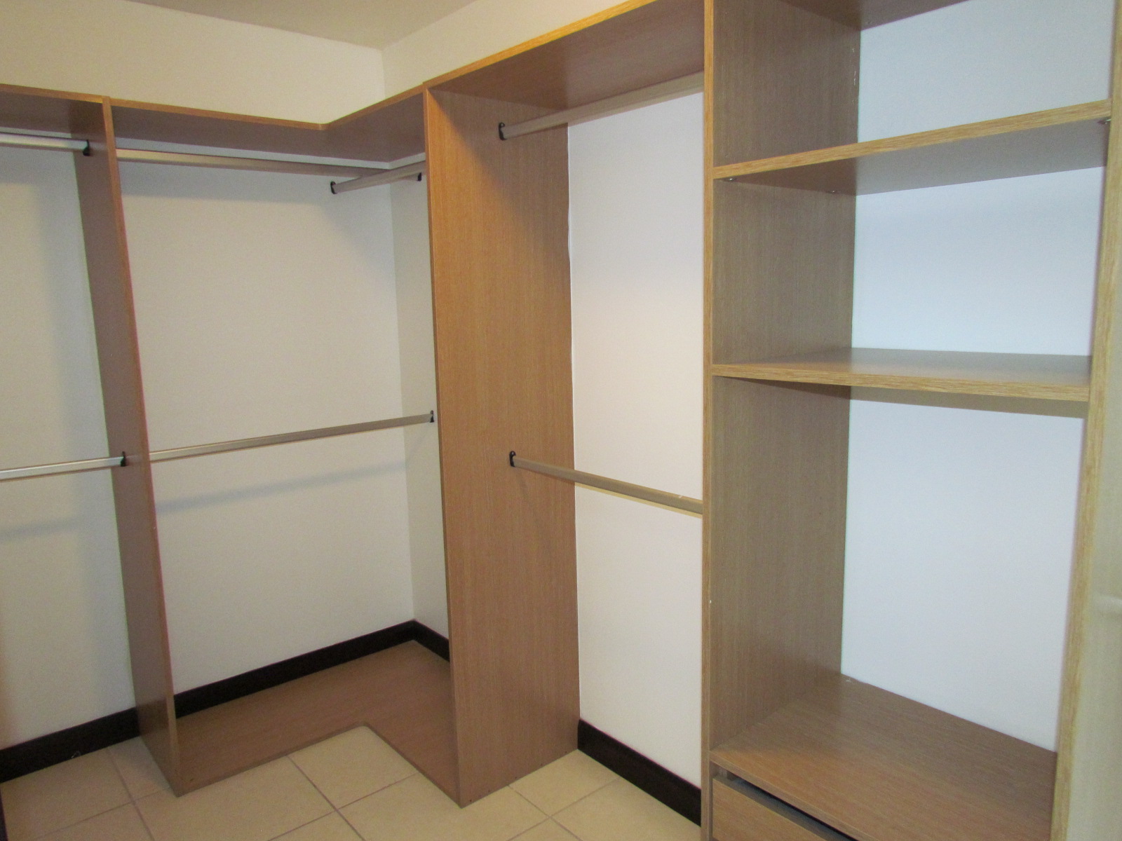3 bed Apartment For Sale in Santa Ana, San Jose - thumb 8
