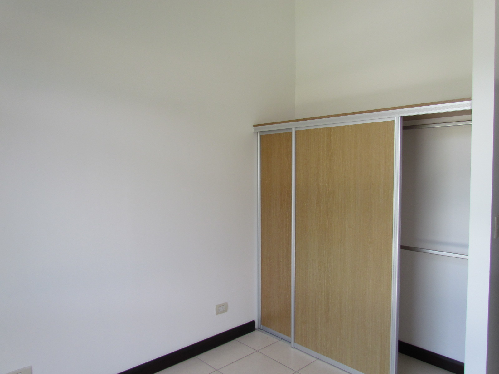 3 bed Apartment For Sale in Santa Ana, San Jose - thumb 13