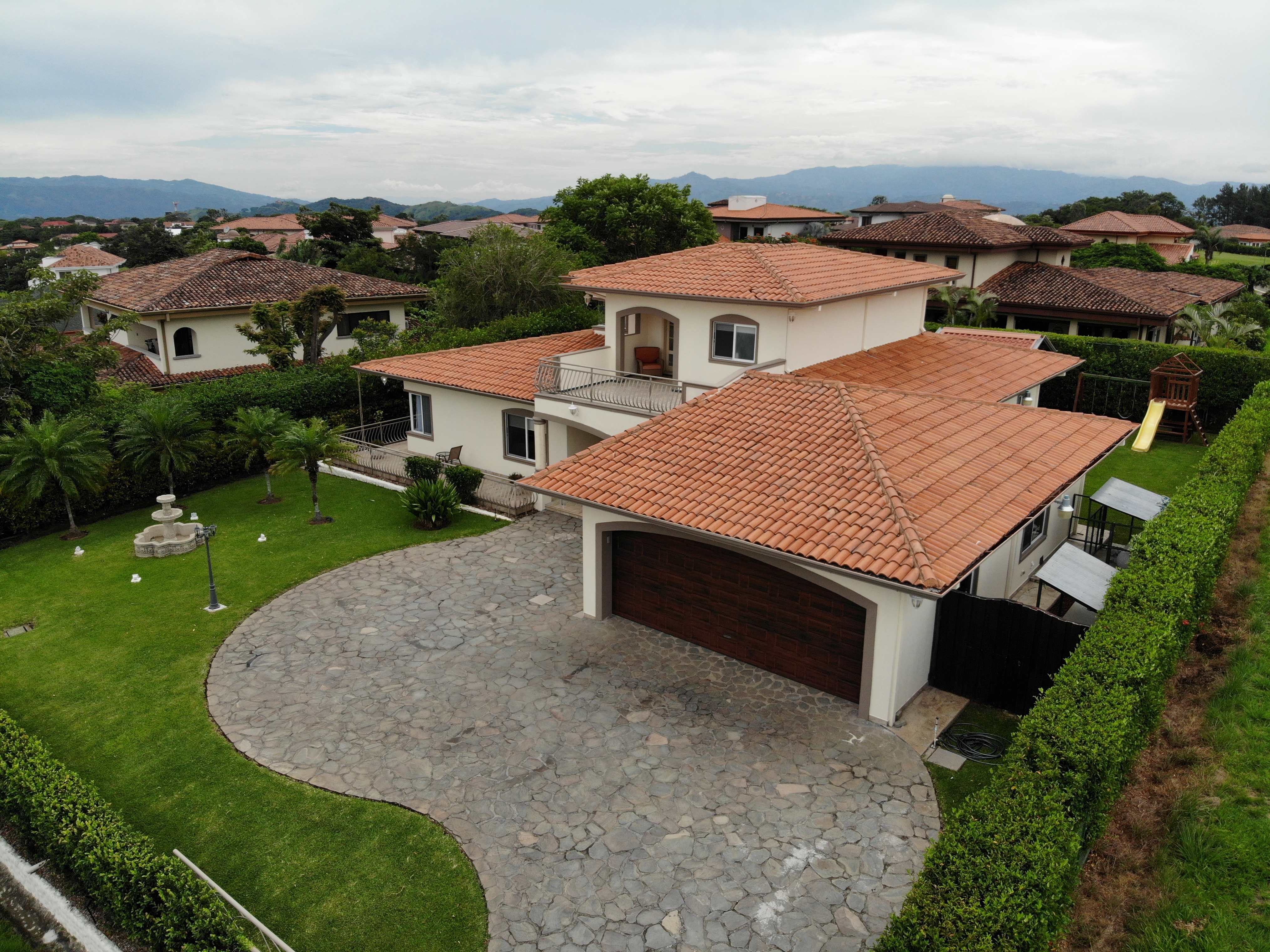 6 bed Single Family Homes For Sale in La Guacima, Alajuela - thumb 19
