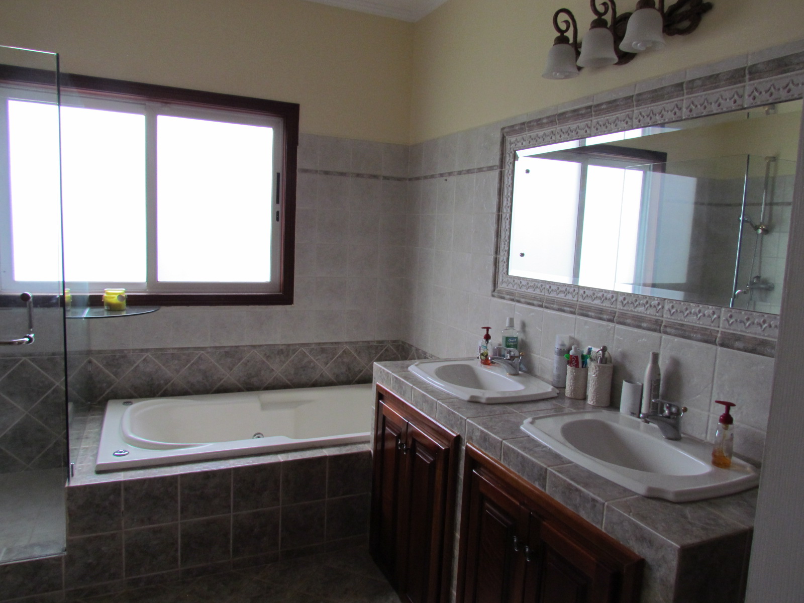 6 bed Single Family Homes For Sale in La Guacima, Alajuela - thumb 10