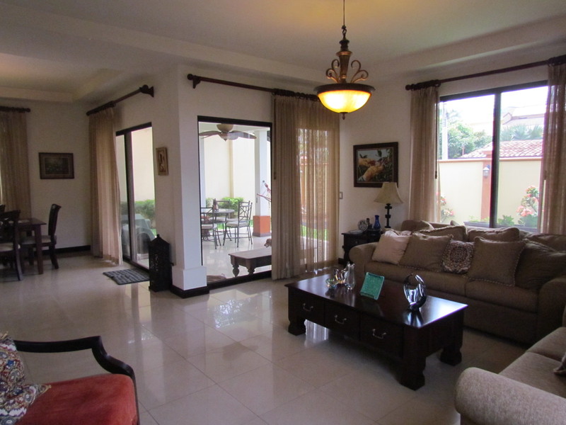 3 bed Single Family Homes For Sale in Santa Ana, San Jose - 1