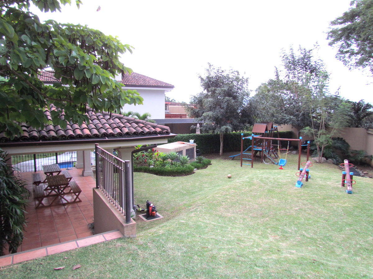 3 bed Condo For Sale in Escazu, San Jose - thumb 20