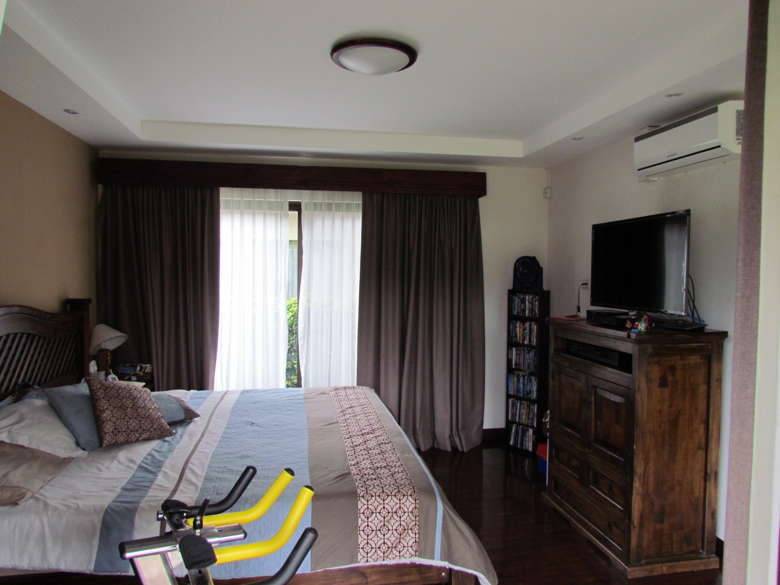 4 bed Single Family Homes For Sale in Santa Ana, San Jose - thumb 9