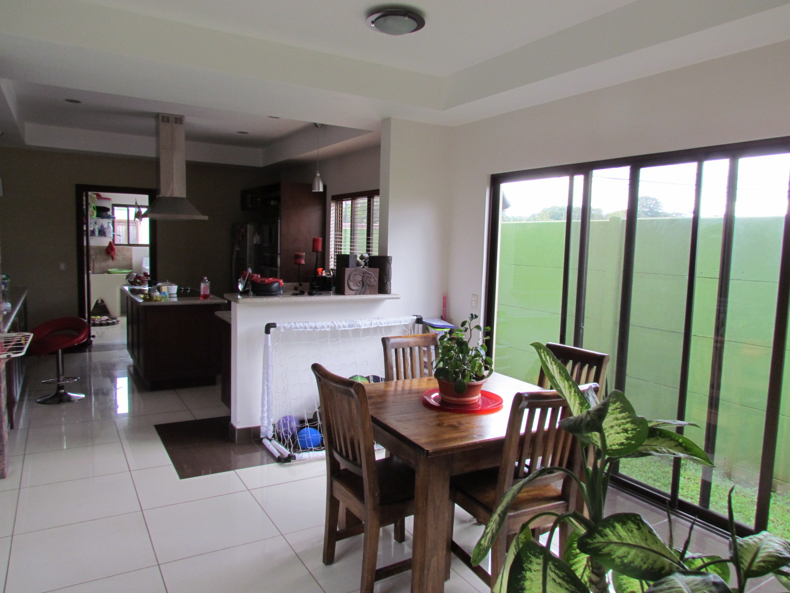 4 bed Single Family Homes For Sale in Santa Ana, San Jose - thumb 3