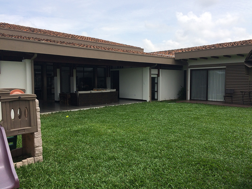 4 bed Single Family Homes For Sale in La Guacima, Alajuela - thumb 17