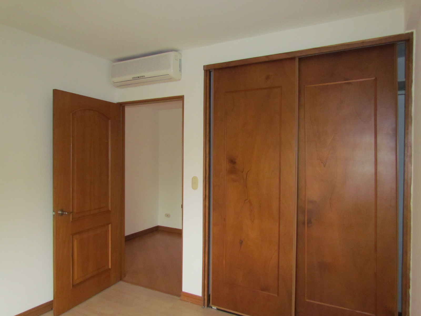 2 bed Apartment For Rent in Escazu, San Jose - thumb 8