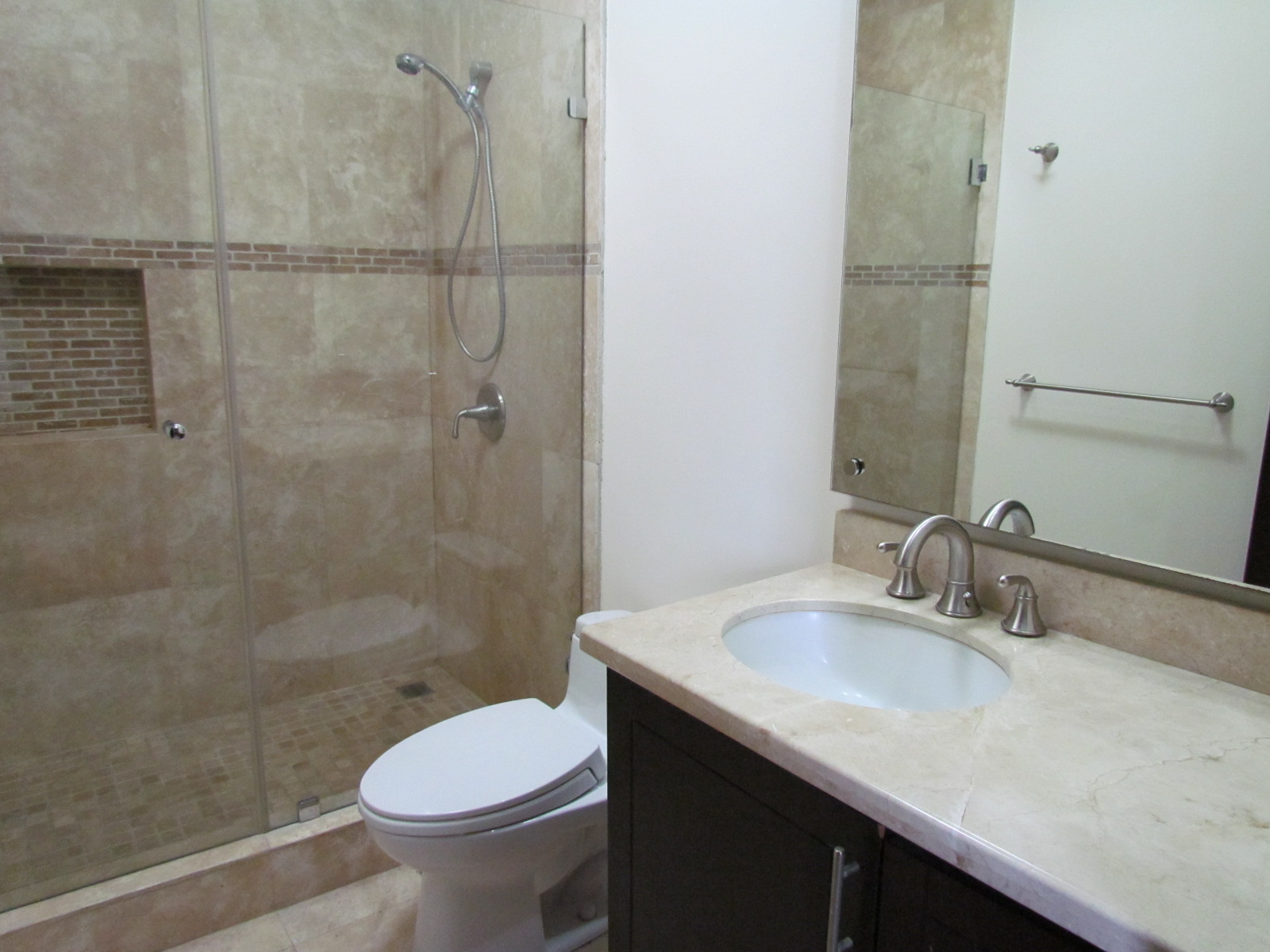 4 bed Single Family Homes For Sale in Santa Ana, San Jose - thumb 23