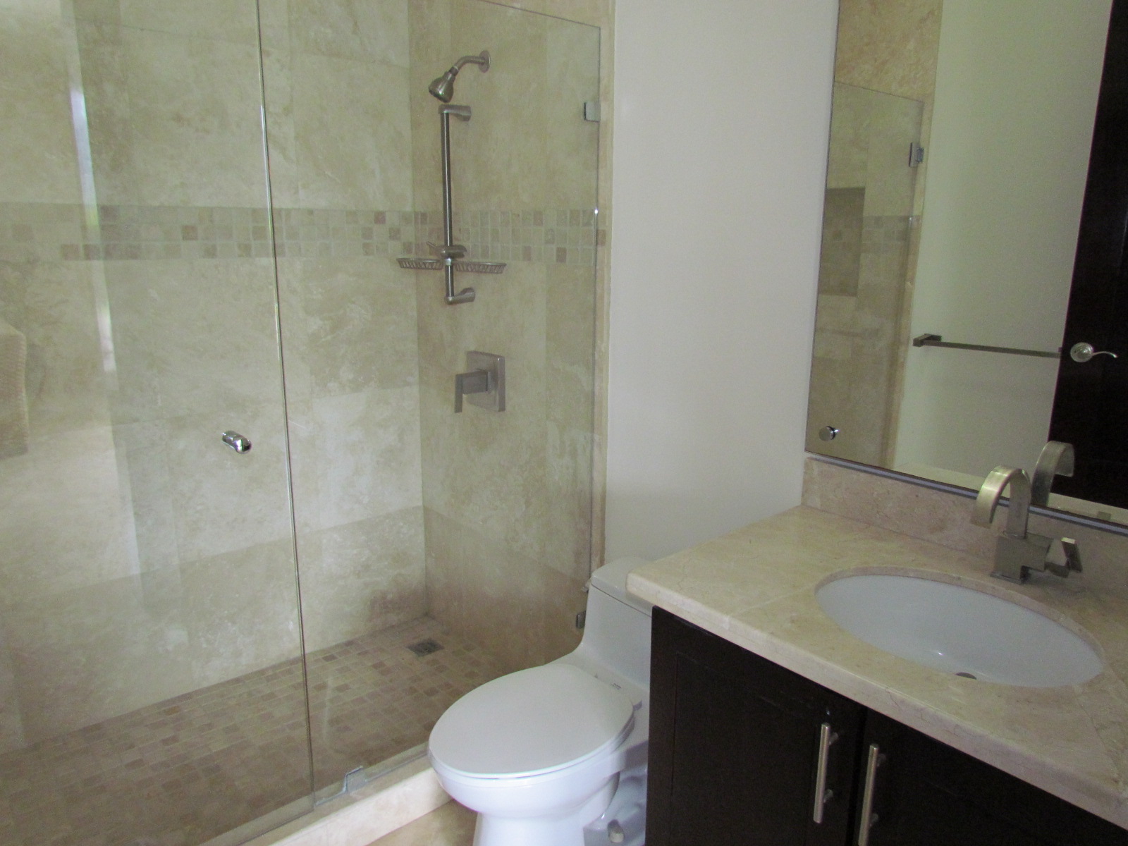 4 bed Single Family Homes For Sale in Santa Ana, San Jose - thumb 25