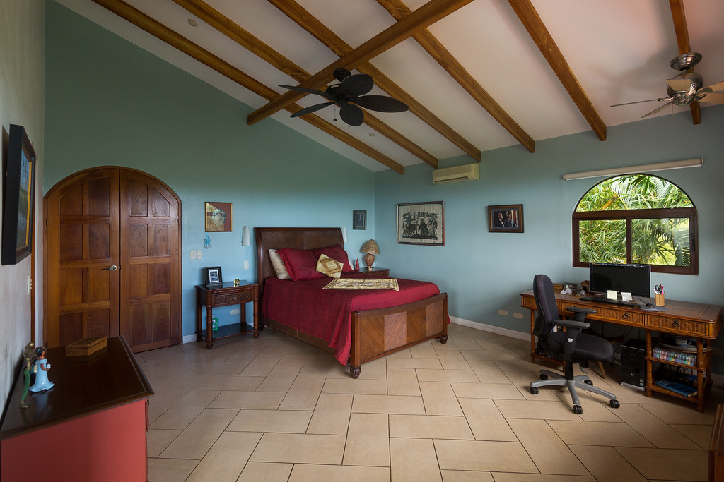4 bed Single Family Homes For Sale in Manuel Antonio, Puntarenas - thumb 17