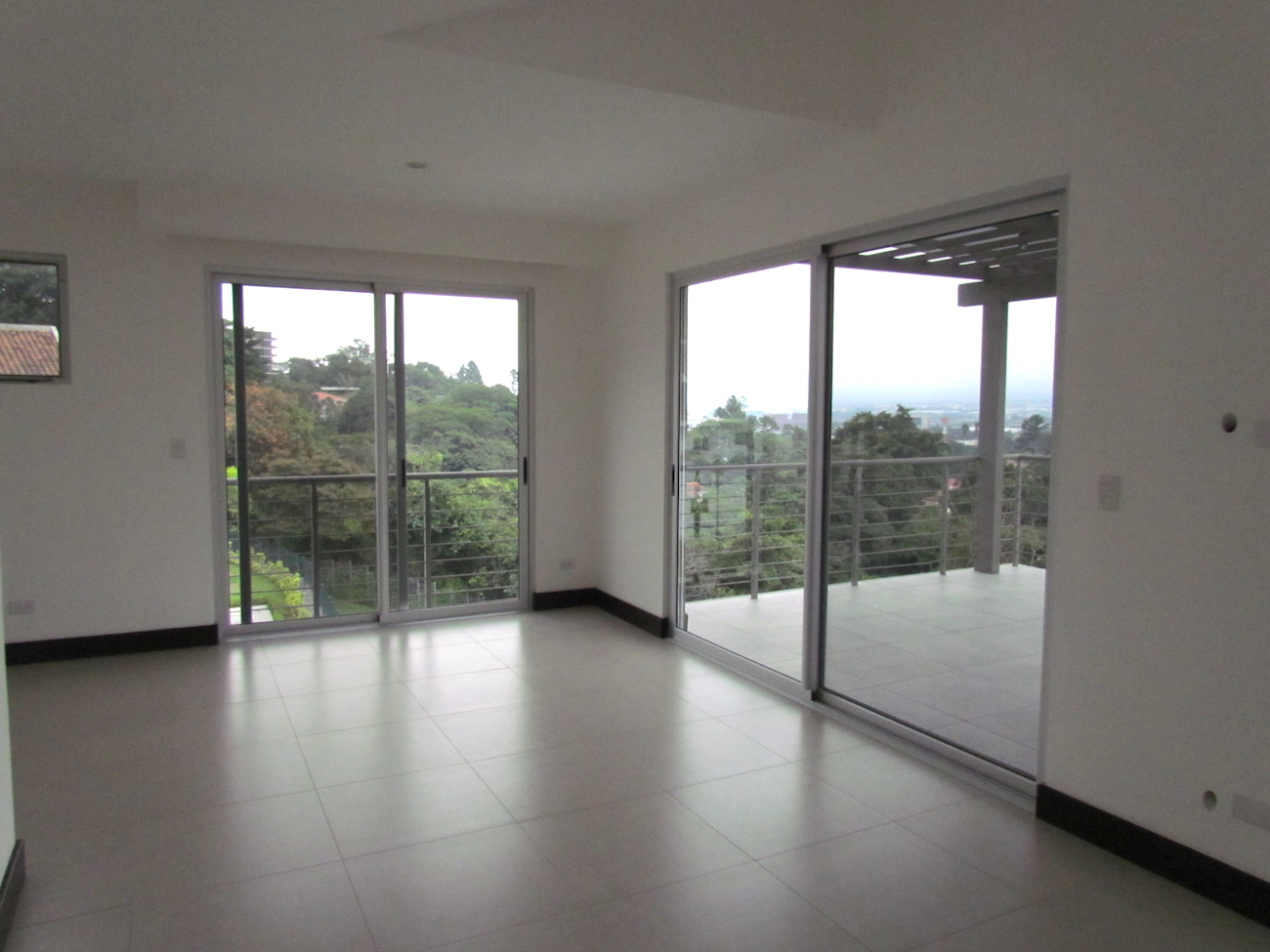 3 bed Condo For Sale in Escazu, San Jose - thumb 16