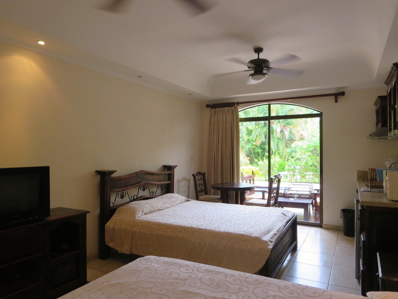 4 bed Hotel / Leisure For Sale in Jaco, Puntarenas - thumb 4