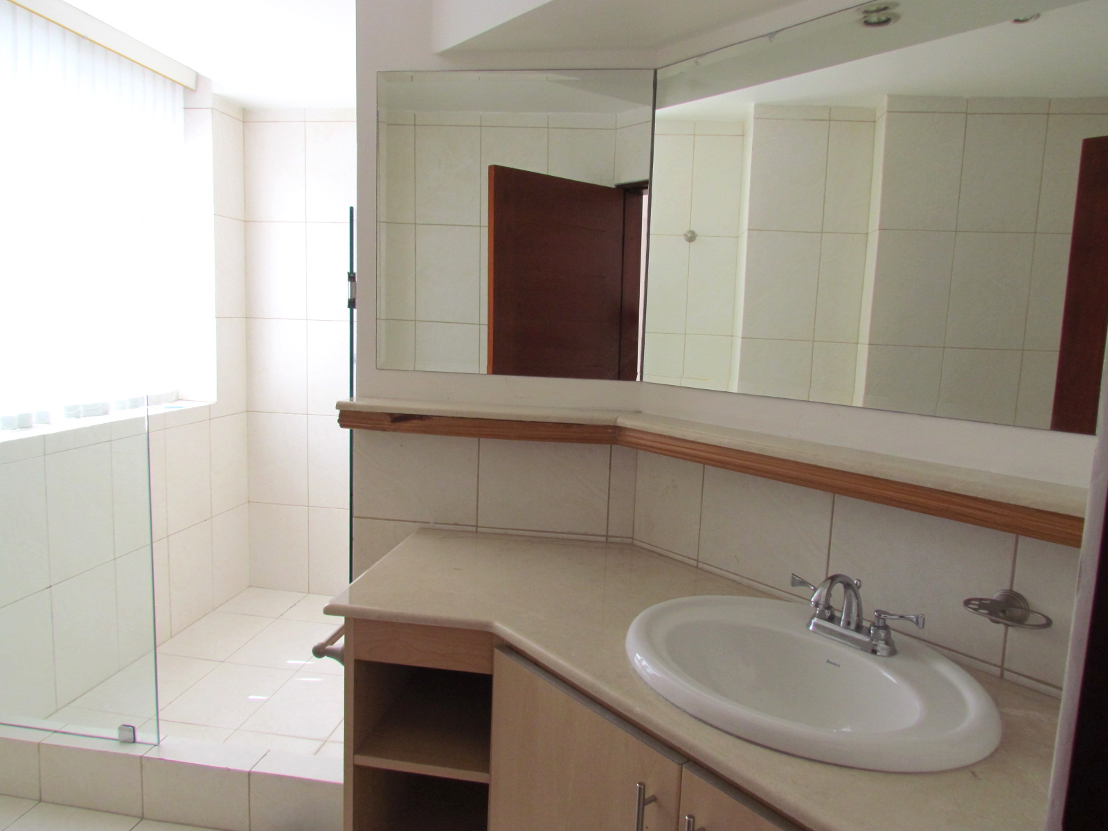 2 bed Apartment For Sale in Escazu, San Jose - thumb 11