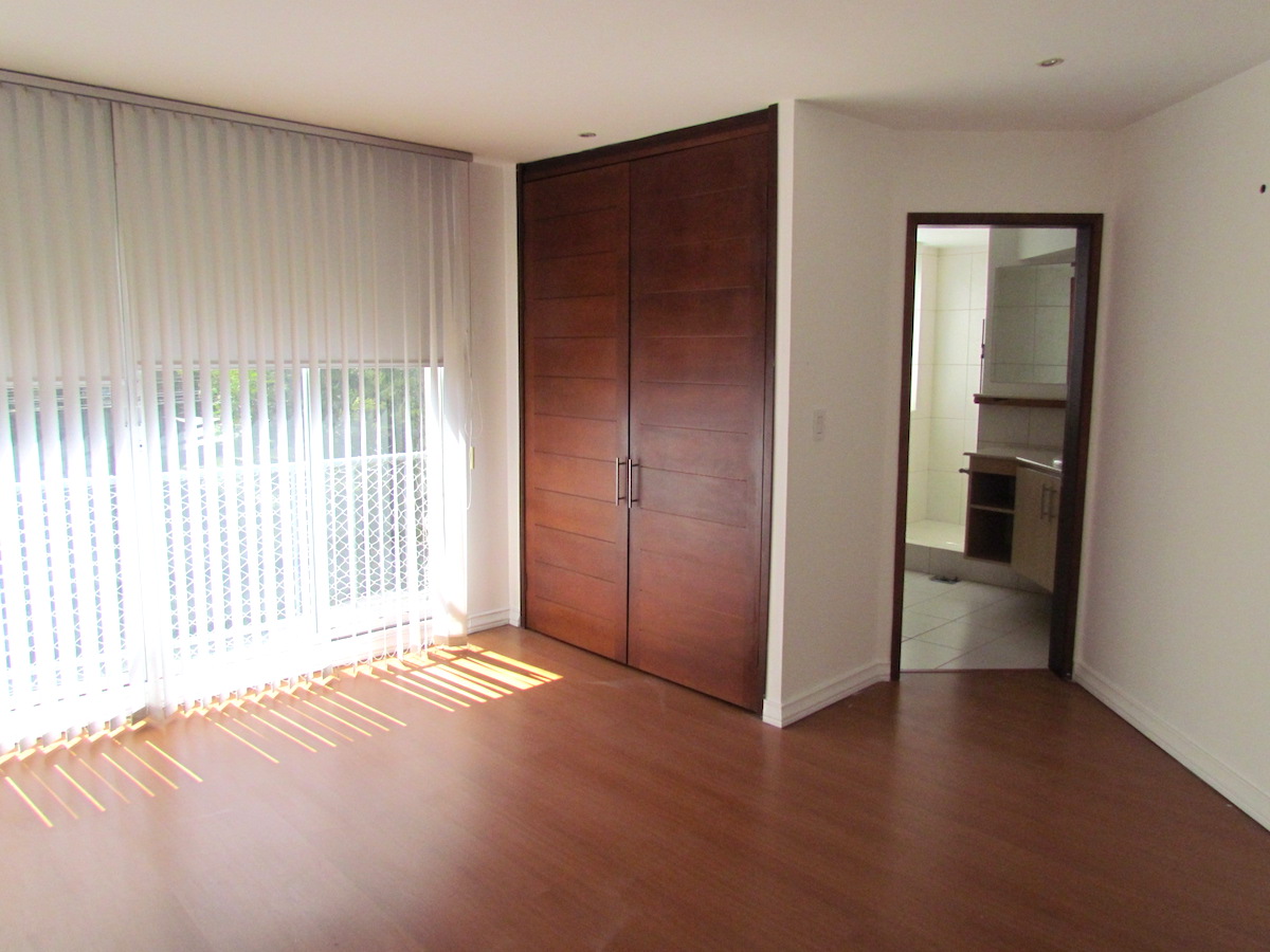 2 bed Apartment For Sale in Escazu, San Jose - thumb 10