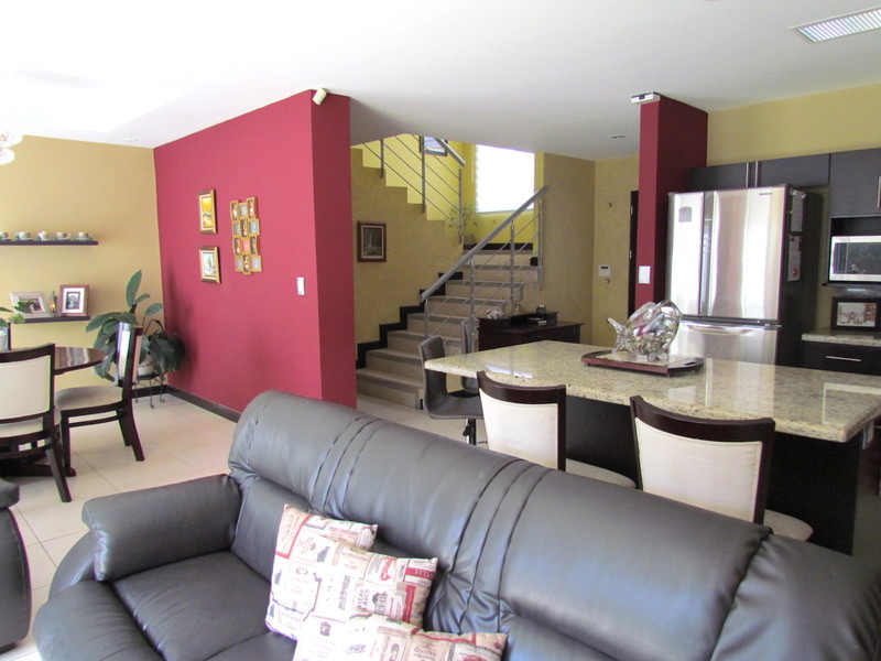 3 bed Single Family Homes For Sale in Santa Ana, San Jose - 1