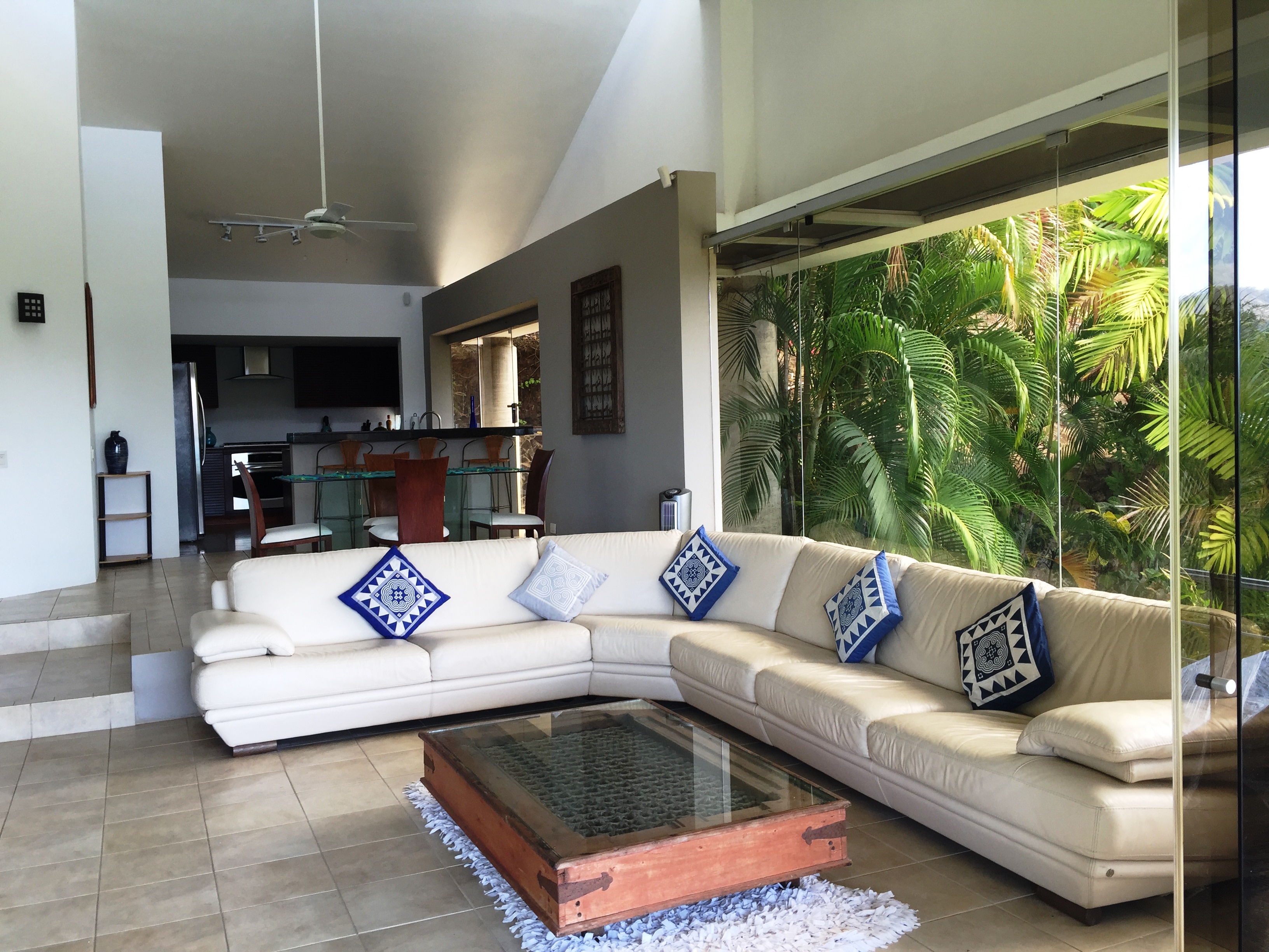 5 bed Single Family Homes For Sale in Playas Del Coco, Guanacaste - thumb 4