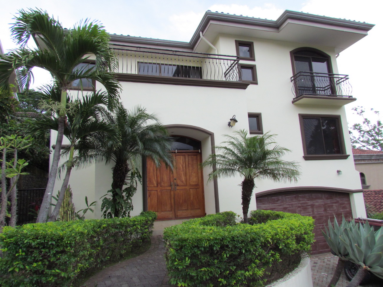 4 bed Single Family Homes For Sale in Escazu, San Jose - thumb 21