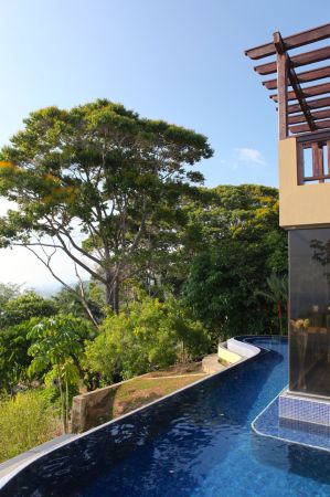 6 bed Single Family Homes For Sale in Dominical, Puntarenas - thumb 17