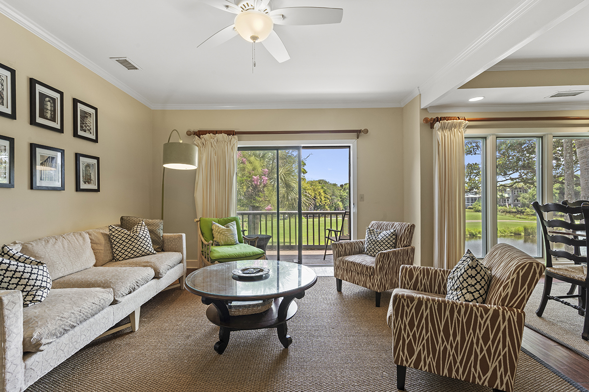 4950 Green Dolphin Way