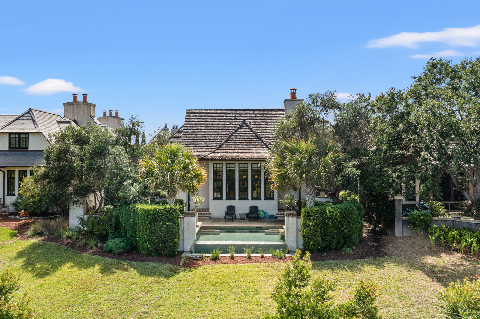 268 Woodland Garden Ln