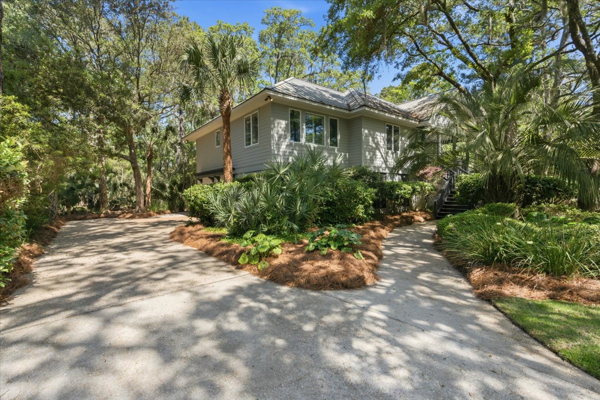 284 Woodcock Ct